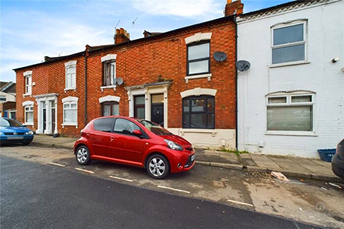 2 Bedroom Terraced House To Rent In Cloutsham Street, Northampton, Northamptonshire, NN1