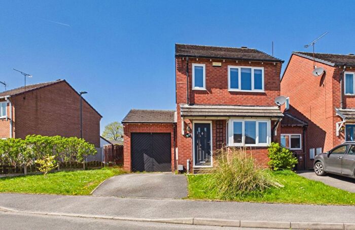 3 Bedroom Detached House For Sale In Jordanthorpe Green, Sheffield, S8