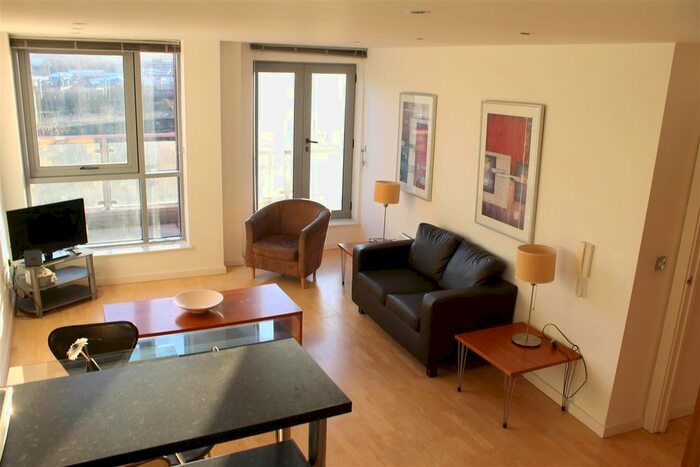 2 Bedroom Flat To Rent In Catalina, Gotts Road, Leeds, LS12