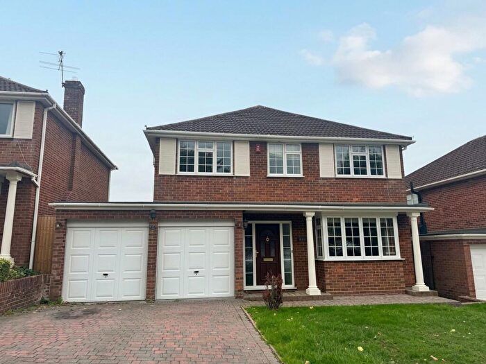 4 Bedroom Detached House To Rent In Swallow Drive, Hazlemere, HP15