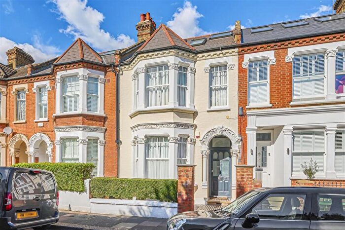 4 Bedroom Terraced House For Sale In Tantallon Road, SW12