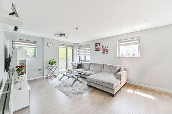 2 Bedroom Flat For Sale In Berber Parade, Woolwich, London, SE18