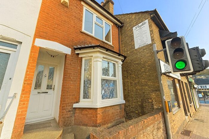 3 Bedroom Terraced House To Rent In Luton High Street, Chatham, ME5