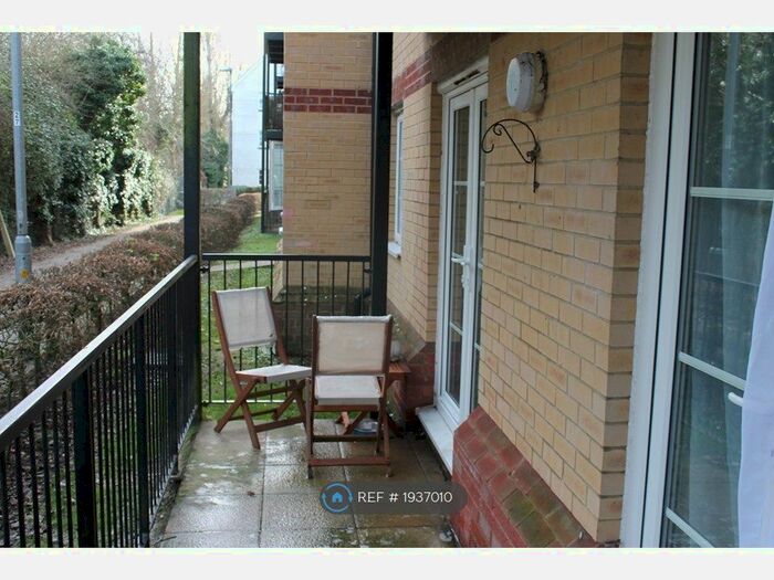 2 Bedroom Flat To Rent In Bramble Road, Witham, CM8