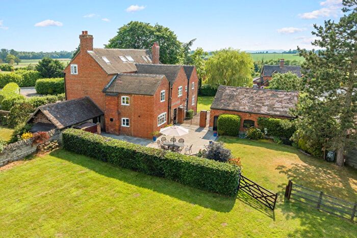 5 Bedroom Detached House For Sale In Kinnersley Severn Stoke, Worcestershire, WR8