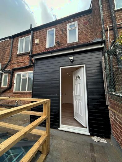 Studio To Rent In Oakdale Avenue, Northwood, HA6