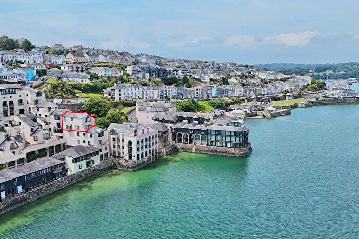 3 Bedroom Flat For Sale In Jackett Steps, The Packet Quays, TR11