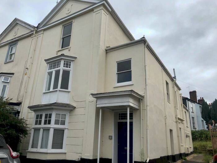 2 Bedroom Flat To Rent In Old Tiverton Road, EX4