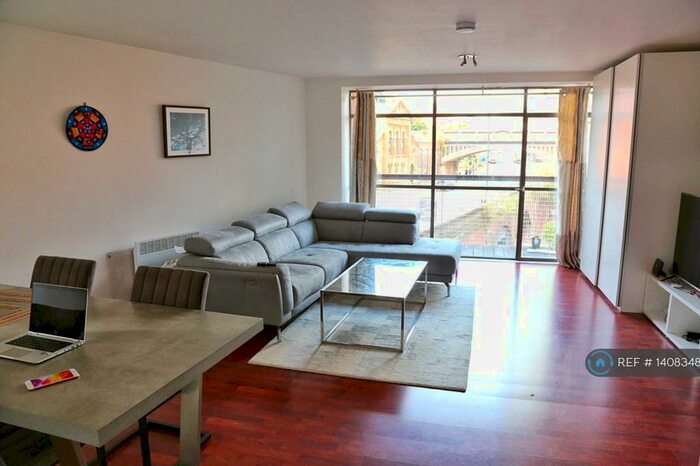 2 Bedroom Flat To Rent In Deansgate, Manchester, M3