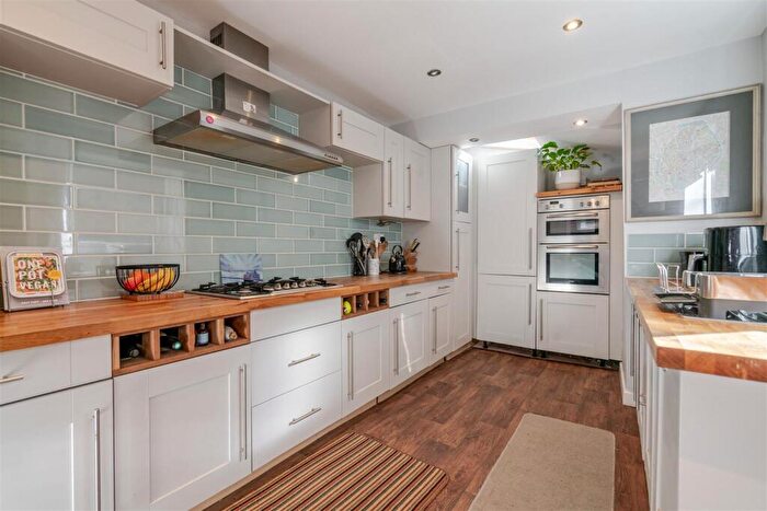 4 Bedroom Terraced House For Sale In Calton Terrace, Skipton, BD23