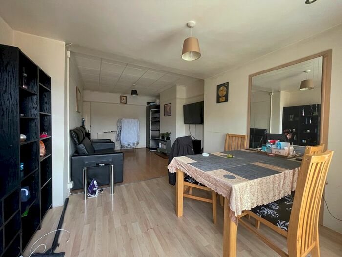 1 Bedroom Flat To Rent In Links Way, Luton, LU2