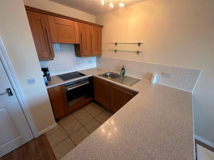 1 Bedroom Flat To Rent In Gwendoline Court, Bryanstone Road, Waltham Cross, EN8