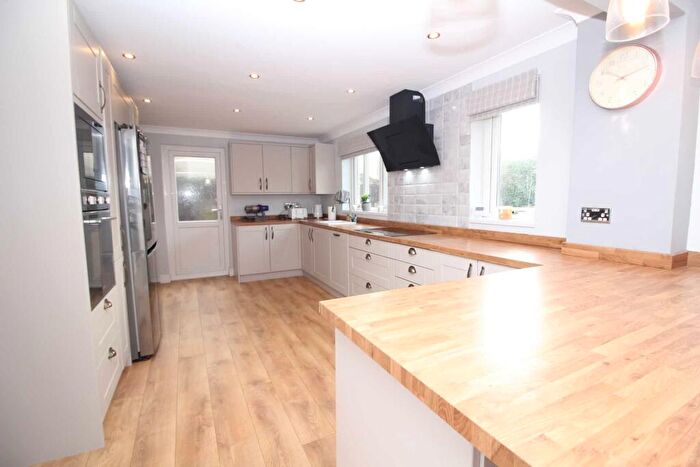 4 Bedroom Detached House To Rent In Clos Myddlyn, Beddau, CF38