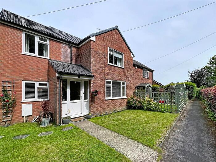 3 Bedroom Semi Detached House For Sale In Woodcote Lane, Leek Wootton, Warwick, CV35