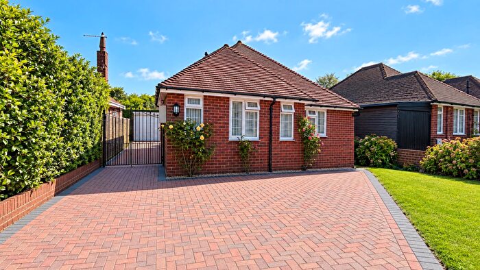 2 Bedroom Detached Bungalow For Sale In Willingdon Way, Lower Willingdon, Eastbourne, BN22