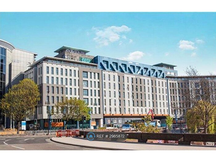 2 Bedroom Flat To Rent In Apartments, Bristol, BS1