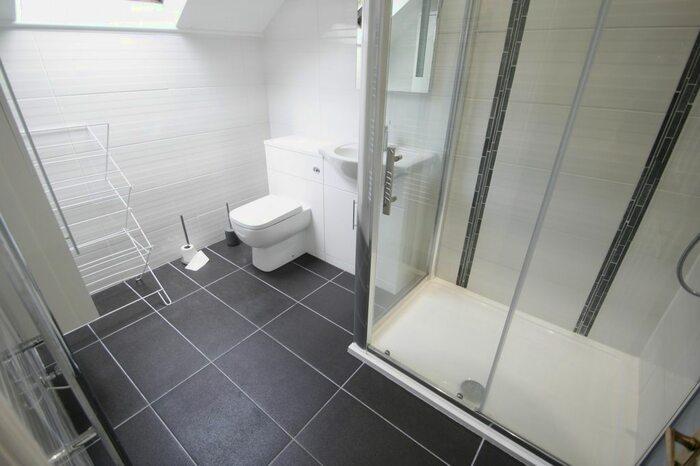 2 Bedroom Maisonette To Rent In Orchard Place, Jesmond, Newcastle Upon Tyne, NE2