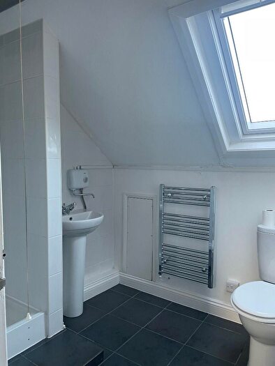 1 Bedroom Flat To Rent In High Street, Heanor, Derbyshire, DE75