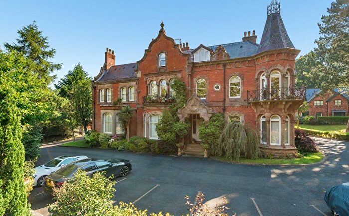 3 Bedroom Flat For Sale In Beechfield Road, Alderley Edge, Cheshire, SK9