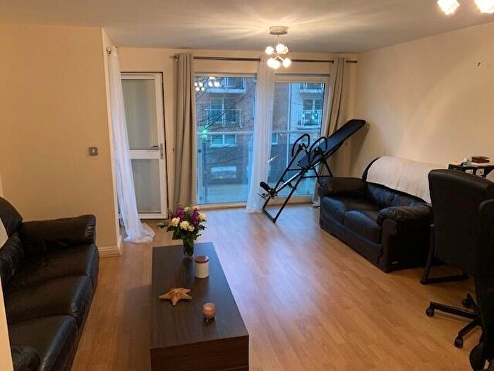 1 Bedroom Apartment To Rent In Penstone Court, Cardiff, CF10