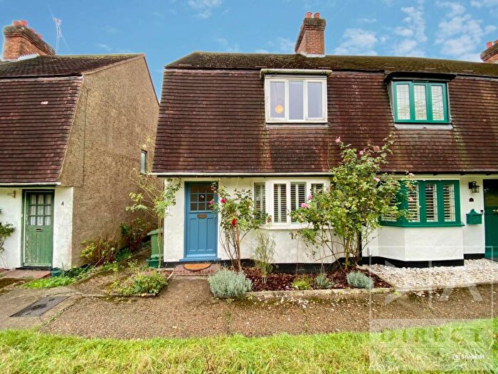 3 Bedroom Semi-Detached House To Rent In Barn Close, Epsom, KT18