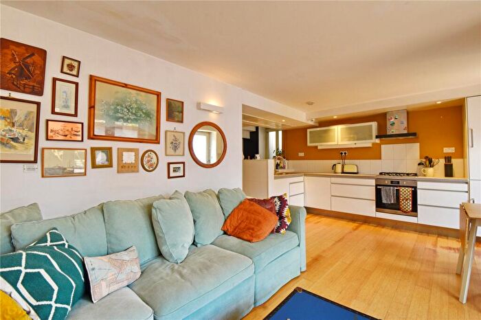 1 Bedroom Apartment To Rent In Sussex Place, Bristol, Somerset, BS2