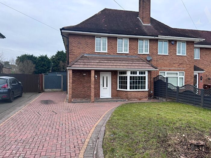 3 Bedroom End Of Terrace House To Rent In Fallowfield Road, Solihull, West Midlands, B92