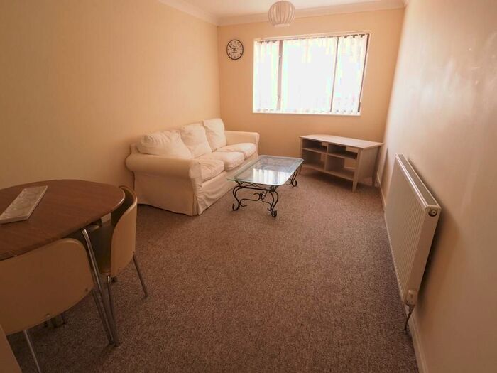 1 Bedroom Flat To Rent In Nelson Court, Hull Marina, Hull, East Yorkshire, HU1