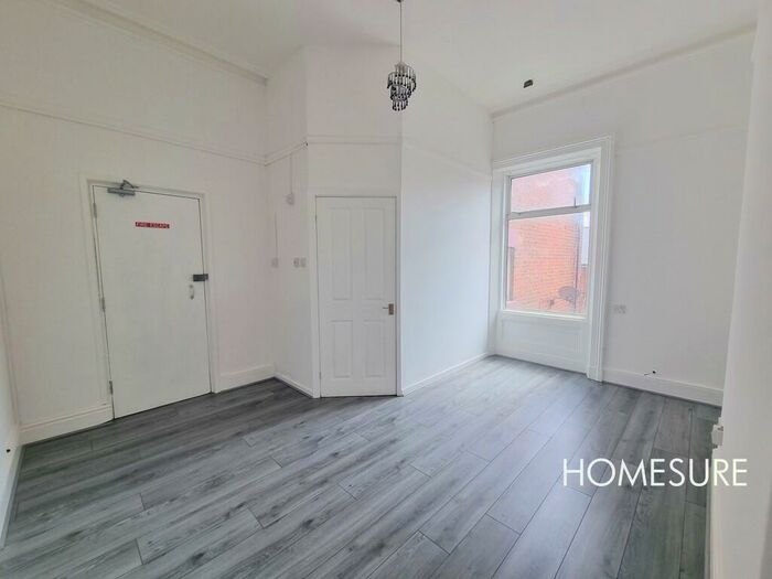 2 Bedroom Apartment To Rent In Bath Street, Southport, PR9