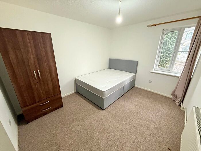 1 Bedroom Flat To Rent In Market Place, Abridge, Romford, RM4
