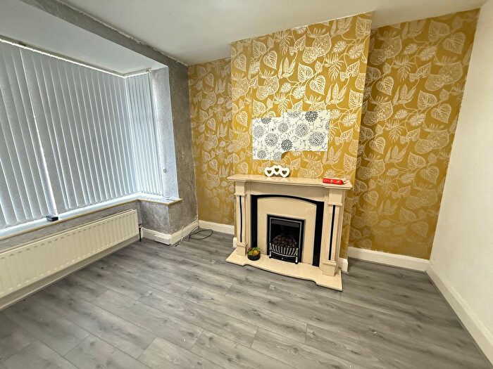 4 Bedroom Property To Rent In Colwyn Street, Huddersfield, HD1