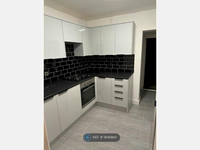 2 Bedroom Semi-Detached House To Rent In Kimberley Road, Croydon, CR0