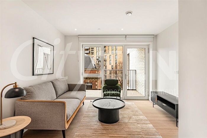 1 Bedroom Flat To Rent In Maple Mews, London, E3