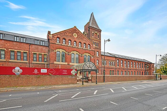 1 Bedroom Flat To Rent In New Road, Rochester, ME1