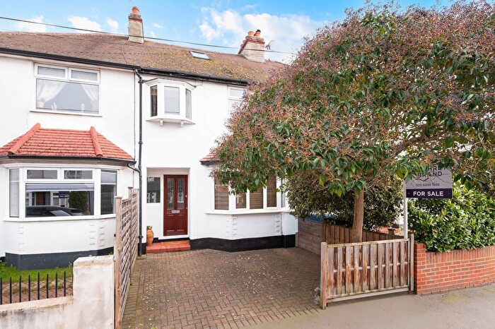 3 Bedroom Terraced House For Sale In Ditton Hill Road, Long Ditton, KT6