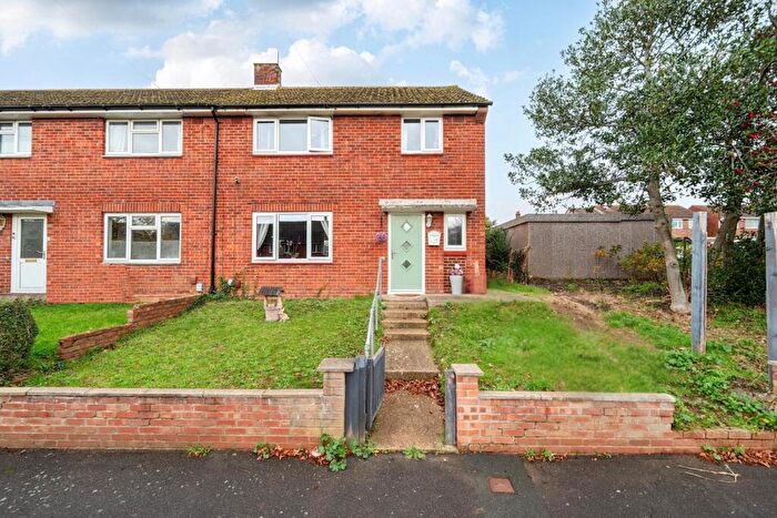 3 Bedroom House For Sale In Copsey Grove, Drayton, Portsmouth, PO6