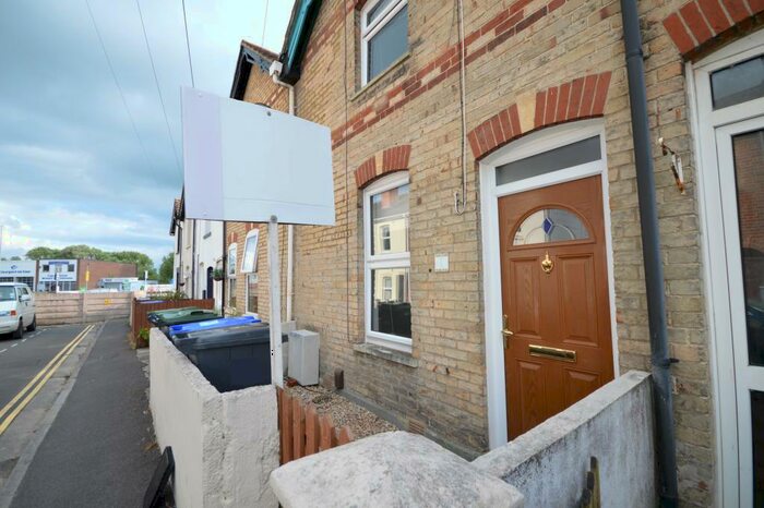 3 Bedroom Terraced House To Rent In Polden Road, Salisbury, SP1