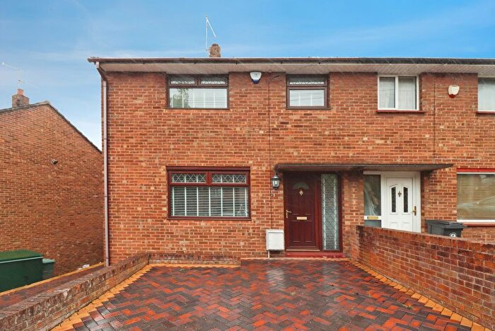 3 Bedroom Semi Detached House For Sale In Holmes Hill Road, Bristol, Somerset, BS5