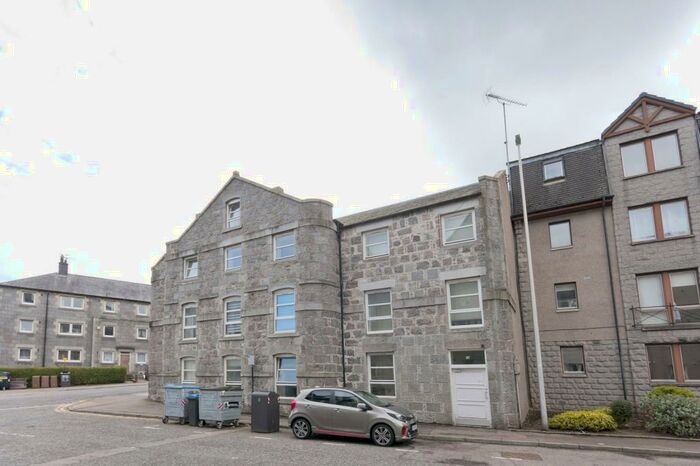 1 Bedroom Flat To Rent In Union Glen, City Centre, Aberdeen, AB11