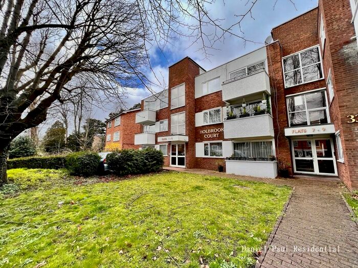 2 Bedroom Flat To Rent In Golden Manor, London, W7