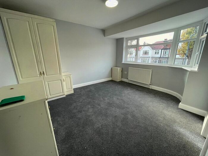 1 Bedroom Property To Rent In Harrowdene Road, North Wembley, HA0