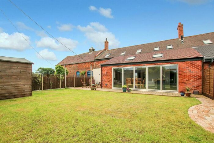 3 Bedroom Terraced House For Sale In Swepstone Road, Measham, Swadlincote, DE12