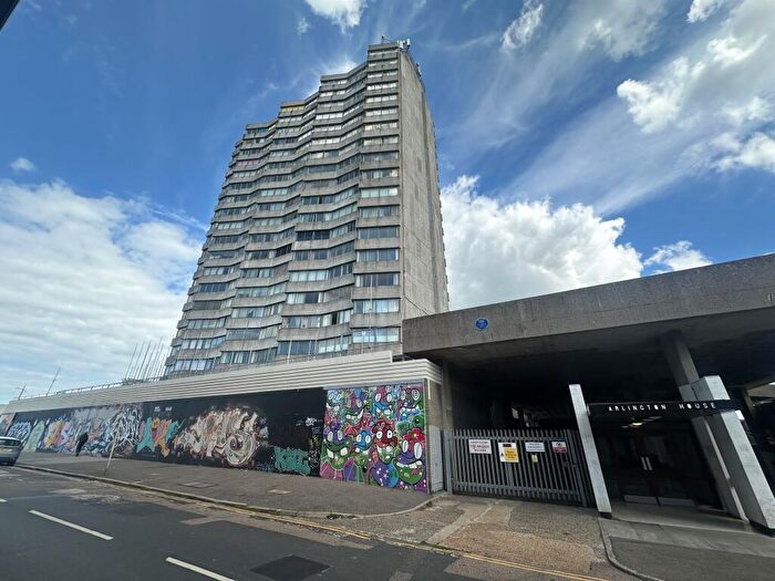 2 Bedroom Flat To Rent In All Saints Avenue, Margate, CT9