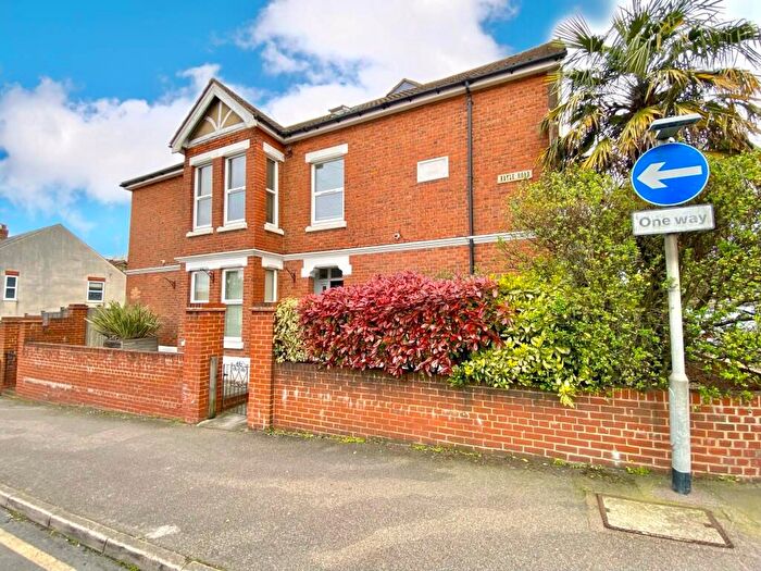 1 Bedroom Flat To Rent In Hayle Road, Maidstone, ME15