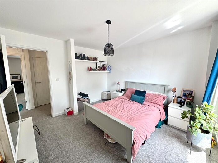 2 Bedroom Apartment For Sale In The Beeches, Ormerod Road, Chepstow, NP16