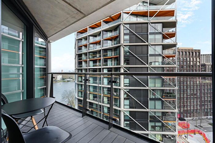 2 Bedroom Flat For Sale In Riverlight Quay, SW11