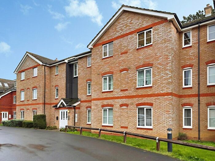 2 Bedroom Apartment For Sale In , Daneholme Close, Daventry, West Midlands, NN11