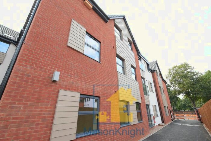 2 Bedroom Flat To Rent In Shirley, Solihull, B90