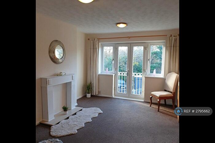 2 Bedroom Flat To Rent In Bridle Road, Woodford, Stockport, SK7