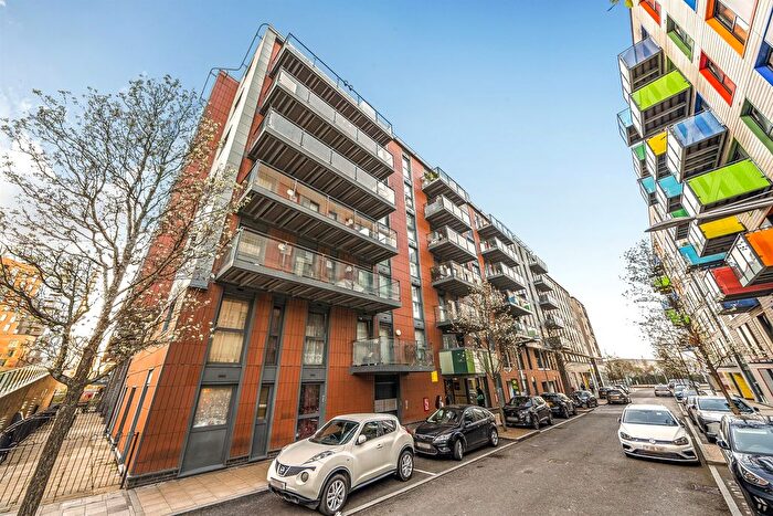 1 Bedroom Flat For Sale In Lebus Street, London, N17